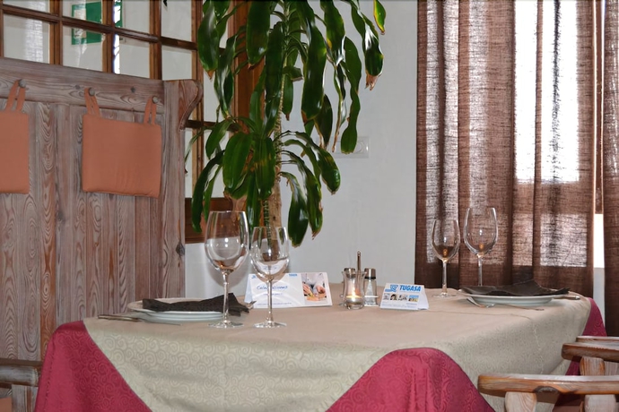 Imagen del bar/restaurante del Hotel Convento de San Francisco. Foto 2