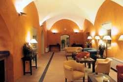 Imagen del bar/restaurante del Hotel Convento de la Luz. Foto 2