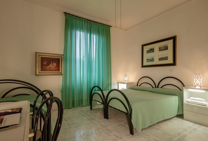 Imagen de la habitación del Hotel Convertini. Foto 9