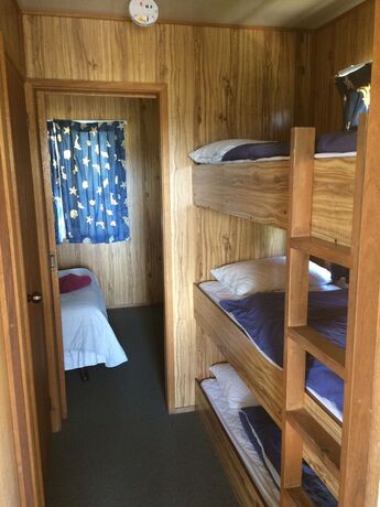 Imagen de la habitación del Hotel Cooba Holiday Motel. Foto 11