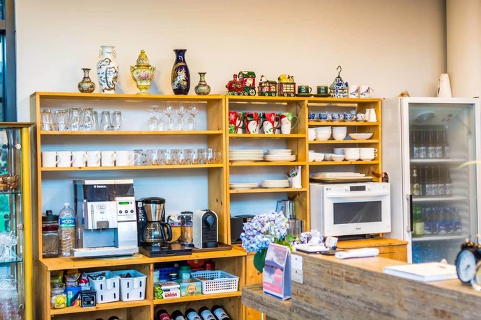 Imagen de los interiores del Hotel Coogee Holiday. Foto 17