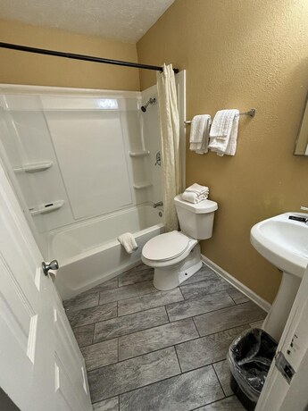 Imagen de la habitación del Hotel Cook\'s Motel. Foto 13