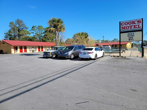 Imagen general del Hotel Cook\'s Motel. Foto 8