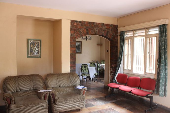 Imagen del bar/restaurante del Hotel Cool Breeze Jinja. Foto 2