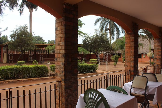 Imagen del bar/restaurante del Hotel Cool Breeze Jinja. Foto 3