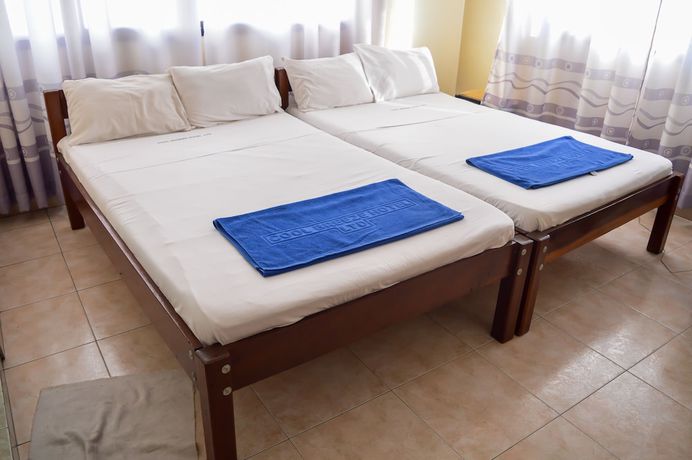 Imagen de la habitación del Hotel Cool Breeze Mombasa. Foto 17