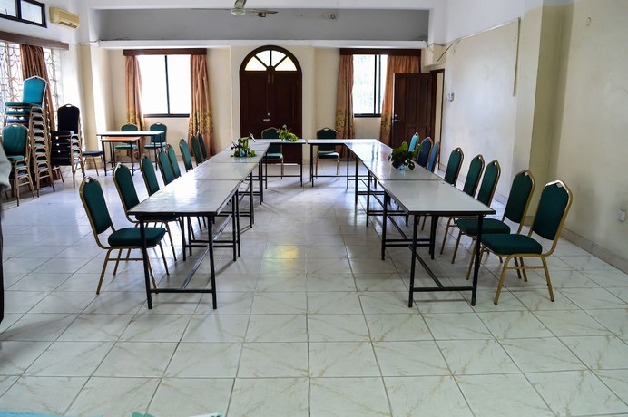 Imagen del bar/restaurante del Hotel Cool Breeze Mombasa. Foto 5