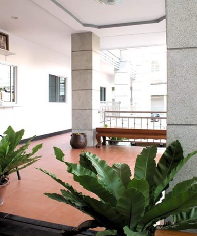 Imagen de los exteriores del Hotel Cool Home. Foto 8