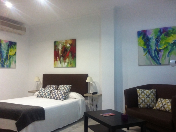 Imagen de la habitación del Hotel Cool Sevilla. Foto 8