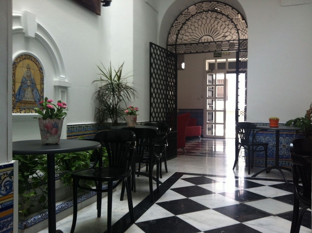Imagen de los interiores del Hotel Cool Sevilla. Foto 17