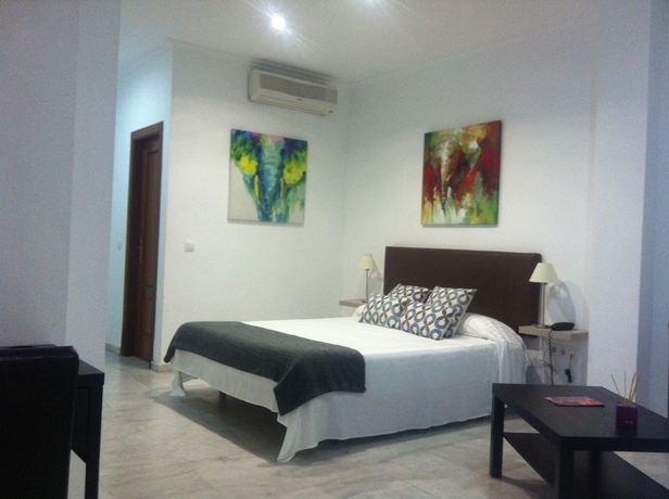 Imagen de la habitación del Hotel Cool Sevilla. Foto 14