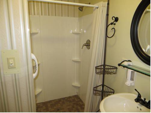 Imagen de la habitación del Hotel Cool Springs Inn. Foto 7