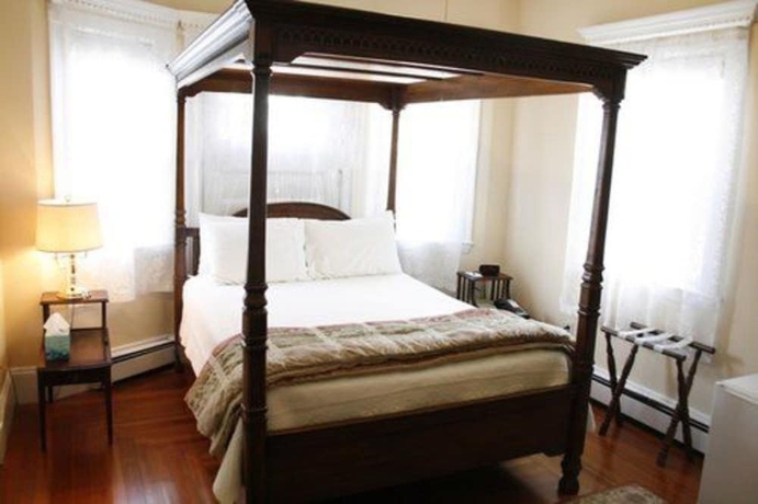 Imagen de la habitación del Hotel Coolidge Corner Guest House. Foto 4