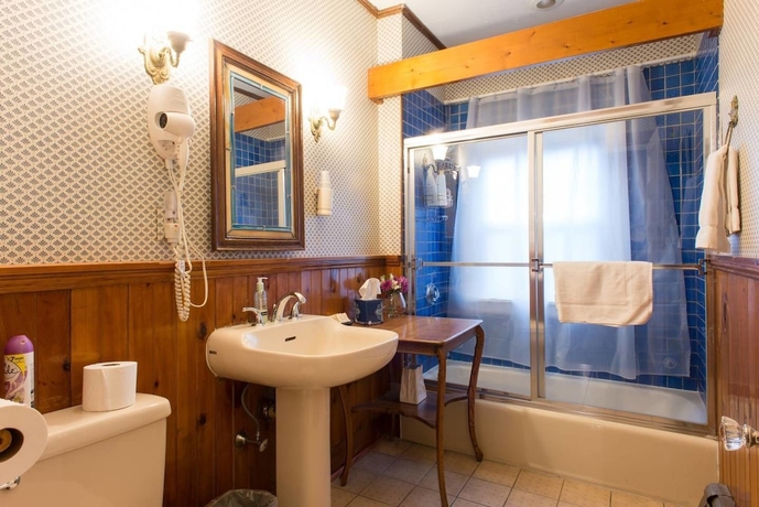 Imagen de la habitación del Hotel Coolidge Corner Guest House. Foto 7