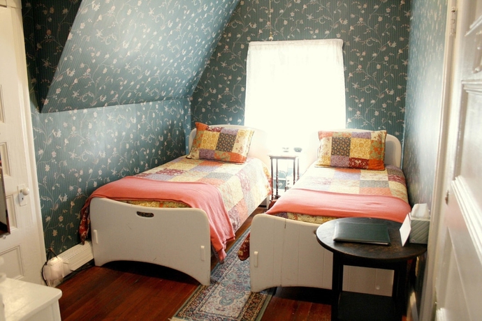 Imagen de la habitación del Hotel Coolidge Corner Guest House. Foto 9