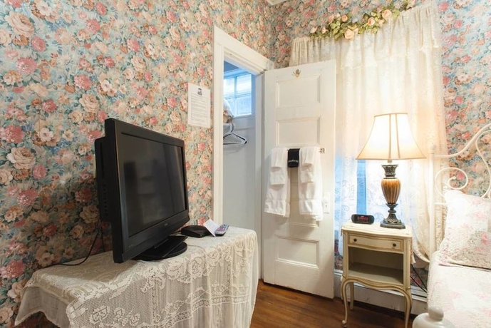 Imagen de la habitación del Hotel Coolidge Corner Guest House. Foto 10