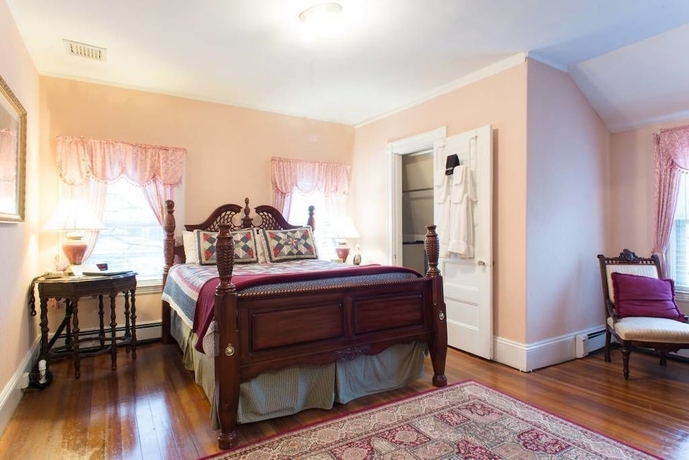 Imagen de la habitación del Hotel Coolidge Corner Guest House. Foto 11