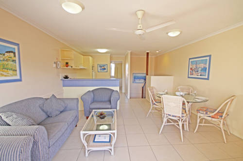 Imagen de la habitación del Hotel Coolum Beach Getaway Resort. Foto 1
