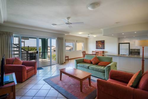 Imagen de la habitación del Hotel Coolum Seaside. Foto 5