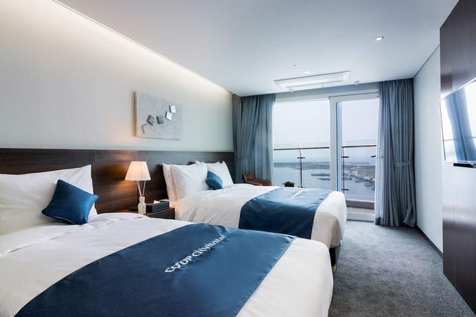 Imagen de la habitación del Hotel Co-op City Harborview. Foto 4