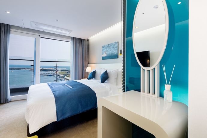 Imagen de la habitación del Hotel Co-op City Harborview. Foto 10