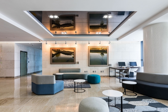 Imagen de los interiores del Hotel Co-op City Harborview. Foto 18