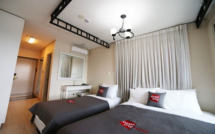 Imagen de la habitación del Hotel Coop City Oryu Station. Foto 11