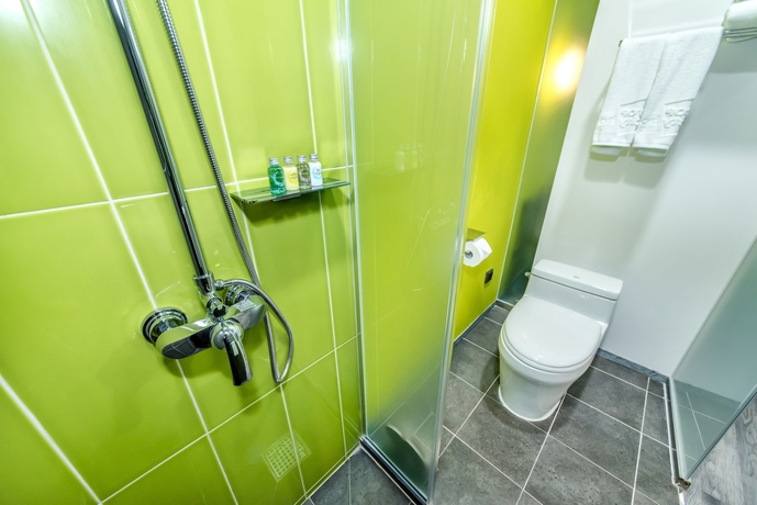 Imagen de la habitación del Hotel Co-op City Seongsan. Foto 4