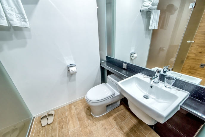 Imagen de la habitación del Hotel Co-op City Seongsan. Foto 5