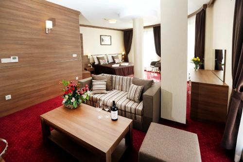 Imagen de la habitación del Hotel Coop, Sofia. Foto 8