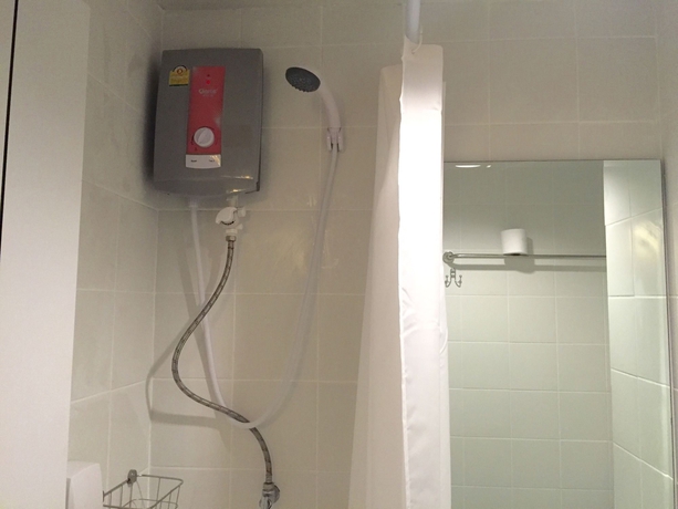 Imagen de la habitación del Hotel Cooper, Bangkok. Foto 5
