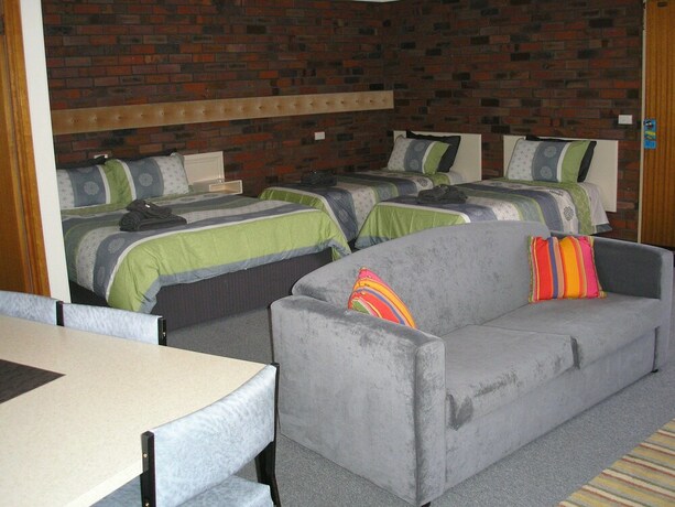 Imagen de la habitación del Hotel Coorrabin Motor Inn. Foto 24