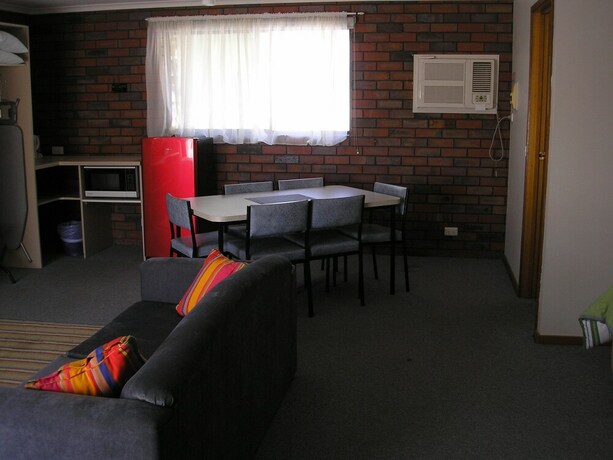 Imagen de la habitación del Hotel Coorrabin Motor Inn. Foto 30