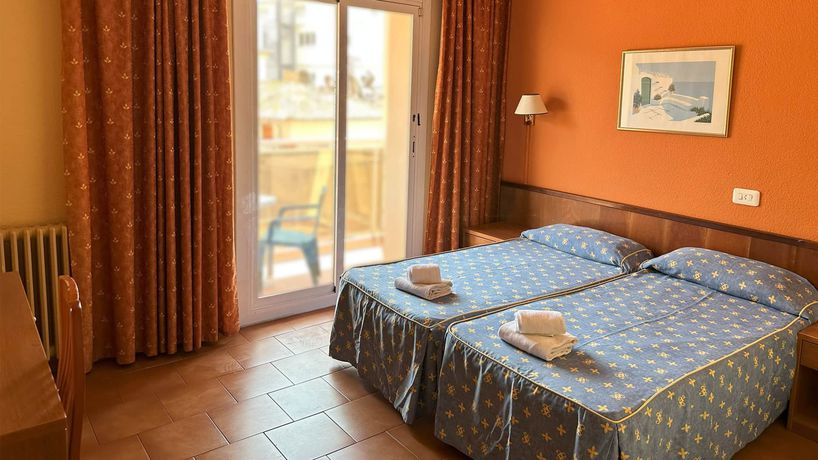 Imagen de la habitación del Hotel Copacabana. Foto 5