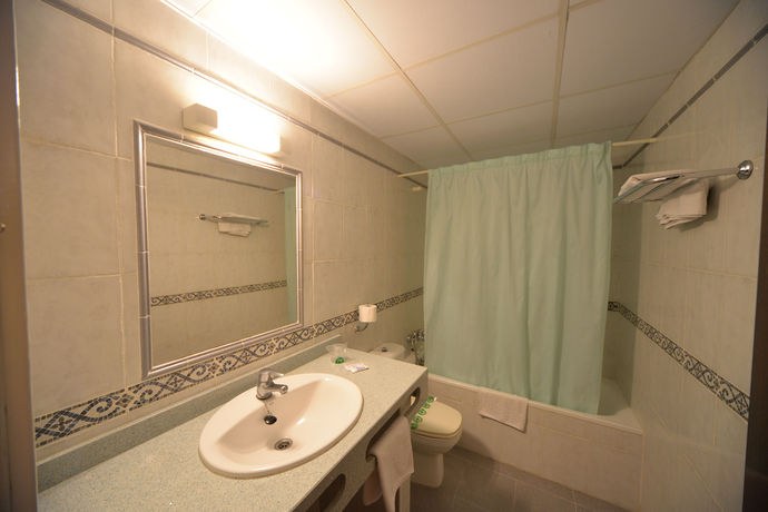 Imagen de la habitación del Hotel Copacabana, Lloret de Mar. Foto 8