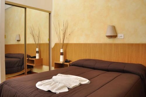 Imagen de la habitación del Hotel Copahue. Foto 9