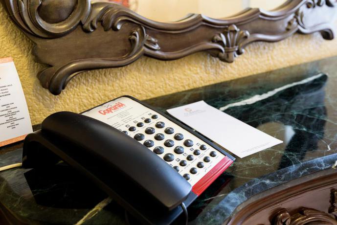 Imagen de la habitación del Hotel Copantl and Convention Center. Foto 10