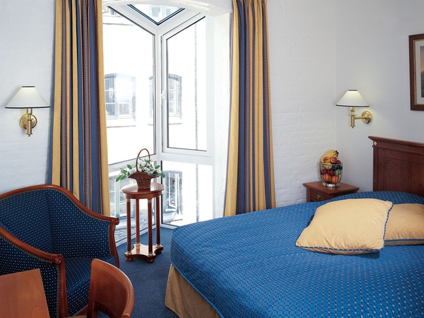 Imagen de la habitación del Hotel Copenhagen Strand. Foto 6