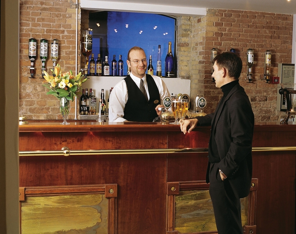 Imagen del bar/restaurante del Hotel Copenhagen Strand. Foto 5