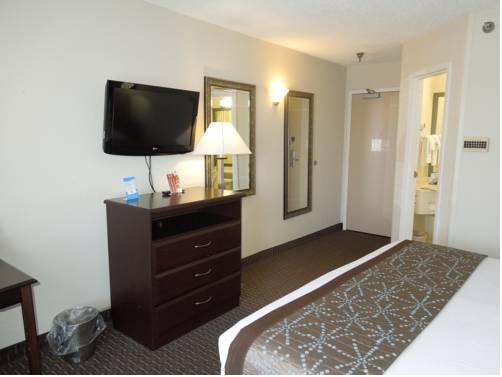 Imagen de la habitación del Hotel Copley Inn and Suites, Copley - Akron OYO. Foto 13