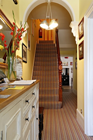 Imagen de los interiores del Hotel Copperfields Vegetarian Guest House. Foto 13