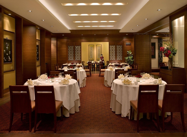 Imagen del bar/restaurante del Hotel Copthorne King's Hotel Singapore. Foto 1