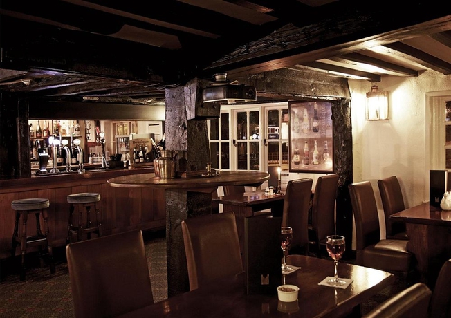 Imagen del bar/restaurante del Hotel Copthorne London Gatwick. Foto 3