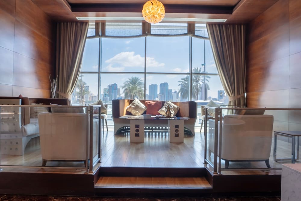 Imagen de los interiores del Hotel Copthorne Sharjah. Foto 19