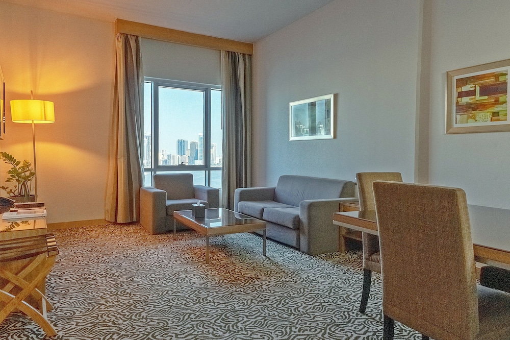 Imagen de la habitación del Hotel Copthorne Sharjah. Foto 15