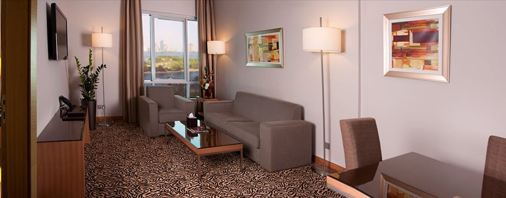 Imagen de la habitación del Hotel Copthorne Sharjah. Foto 16