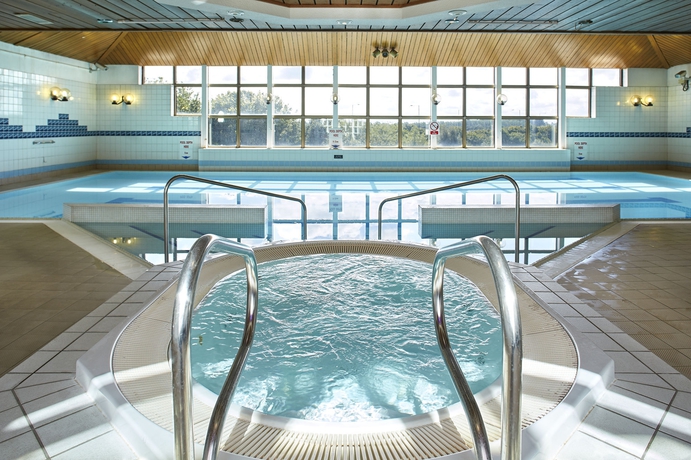 Imagen de la piscina del Hotel Copthorne Slough Windsor. Foto 12