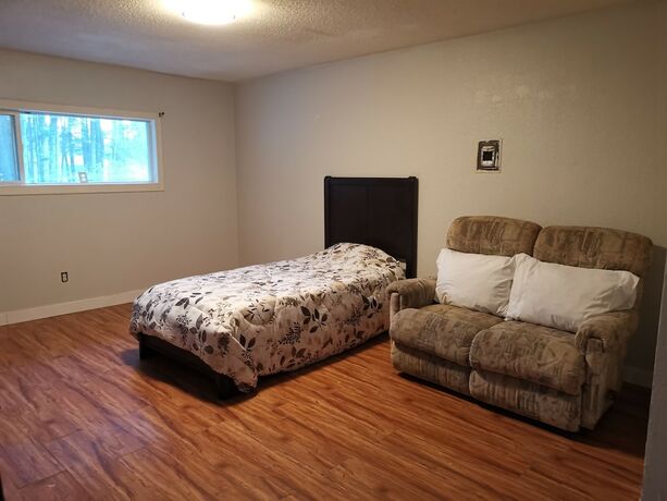 Imagen de la habitación del Hotel Coquihalla Motel. Foto 16
