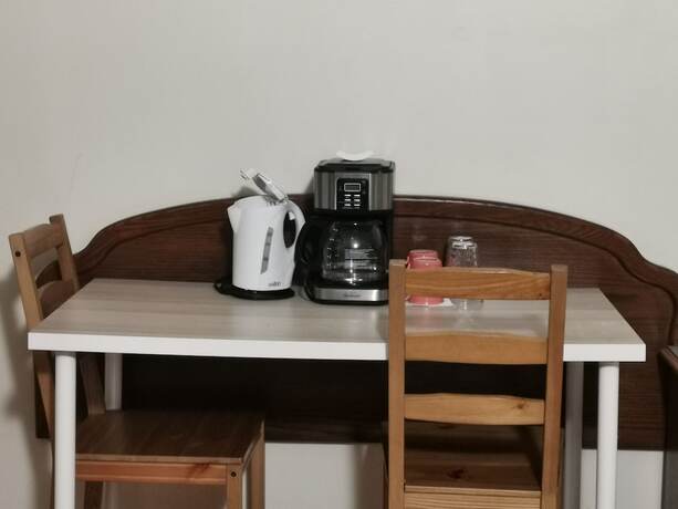Imagen de la habitación del Hotel Coquihalla Motel. Foto 17