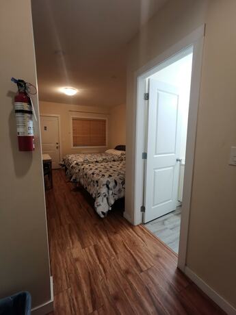 Imagen de la habitación del Hotel Coquihalla Motel. Foto 20